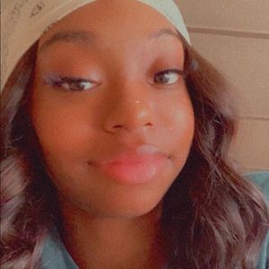 Meet your Posher, Shakayla